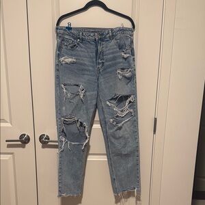 American Eagle Outfitters Blue Boyfriend Distressed Denim
